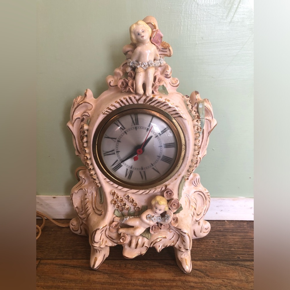 Vintage Cherub Mantle Clock Angels Roses Made In USA, Works, Read Description